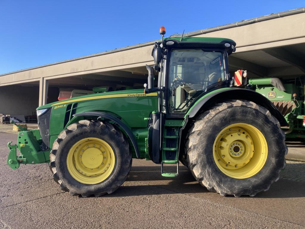 Tractor John Deere 8345R: afbeelding 27 Tractor John Deere 8345R: afbeelding 27