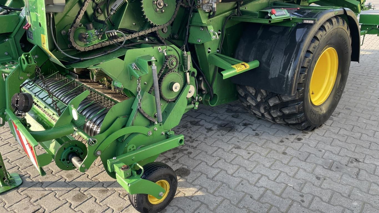 Hooi-/ Voedermachine John Deere C441R: afbeelding 16