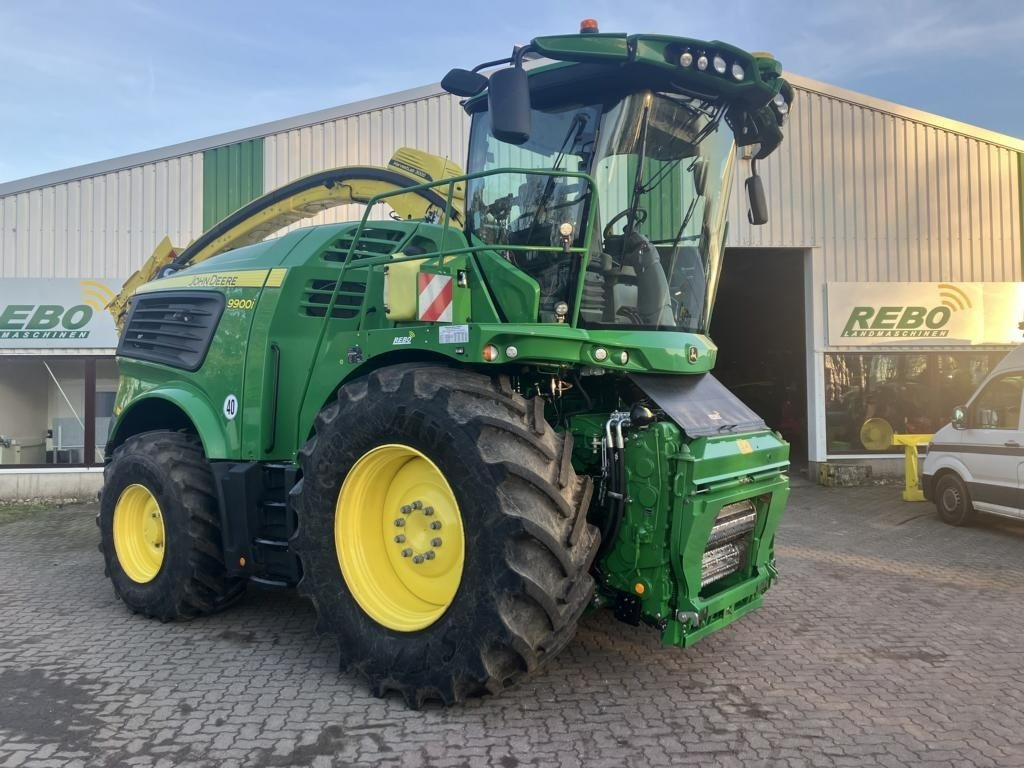 John Deere FELDHÄCKSLER 9900 - Oogstmachine: afbeelding 1 John Deere FELDHÄCKSLER 9900 - Oogstmachine: afbeelding 1