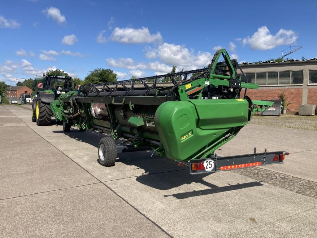 John Deere SCHNEIDWERK 630X - Maaidorser: afbeelding 3 John Deere SCHNEIDWERK 630X - Maaidorser: afbeelding 3