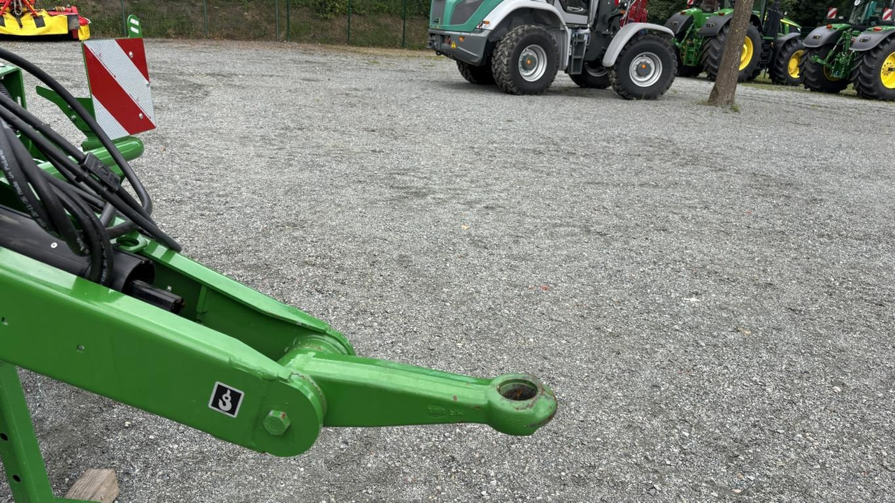 John Deere V461M - PAKET FÜR RUNDBALLENPR - Wikkelaar: afbeelding 2 John Deere V461M - PAKET FÜR RUNDBALLENPR - Wikkelaar: afbeelding 2