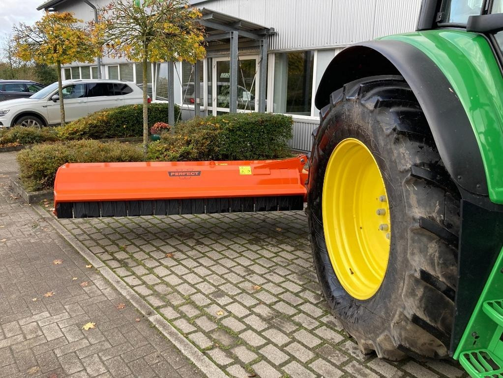 Perfect ZF2-240 - Klepelmaaier: afbeelding 4 Perfect ZF2-240 - Klepelmaaier: afbeelding 4