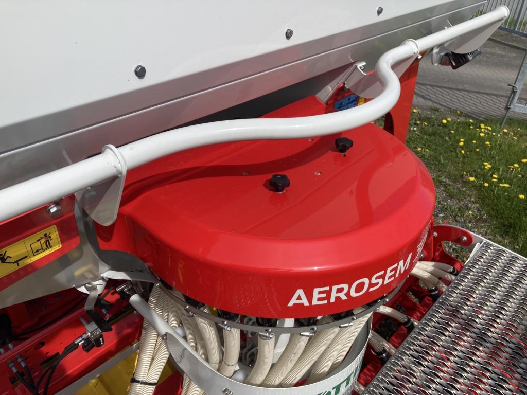 Pöttinger AEROSEM 3002 A - Zaaimachine: afbeelding 3 Pöttinger AEROSEM 3002 A - Zaaimachine: afbeelding 3