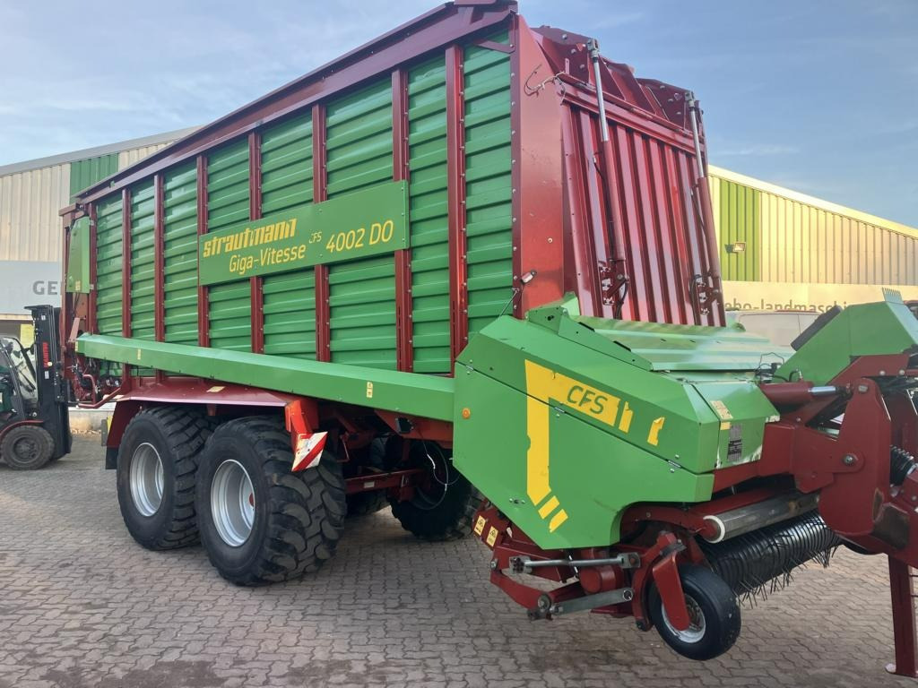 Strautmann GIGA-VITESSE CFS 4002 DO - Opraapwagen: afbeelding 1 Strautmann GIGA-VITESSE CFS 4002 DO - Opraapwagen: afbeelding 1
