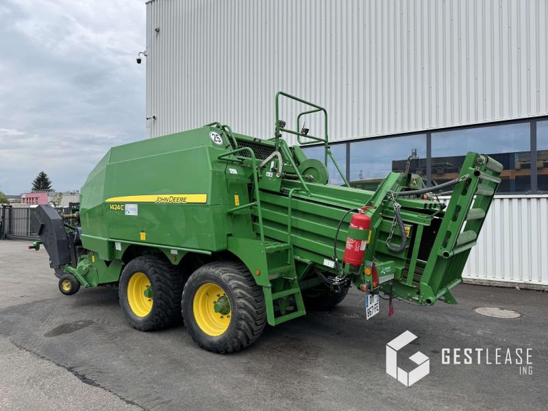 John Deere 1424H - Vierkante balenpers: afbeelding 2 John Deere 1424H - Vierkante balenpers: afbeelding 2