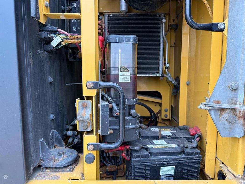 Leasing CAT 326 FLN, 2.5 m3  CAT 326 FLN, 2.5 m3: afbeelding 12