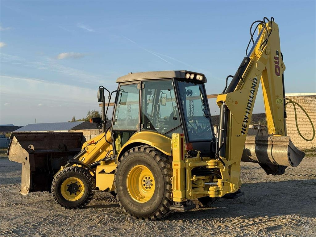 New Holland B 110-4PT , 2 quick couplers - Graaflaadmachine: afbeelding 4 New Holland B 110-4PT , 2 quick couplers - Graaflaadmachine: afbeelding 4