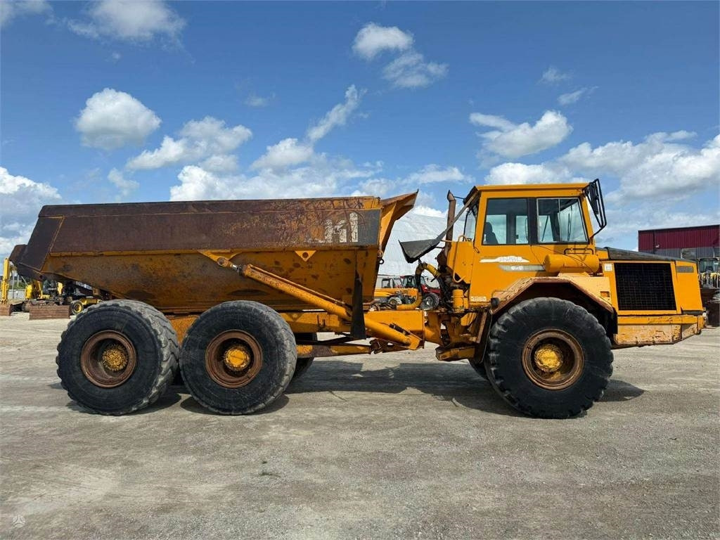 Volvo A25C, Nr. 5 - Kiepwagen met knikbesturing: afbeelding 4 Volvo A25C, Nr. 5 - Kiepwagen met knikbesturing: afbeelding 4