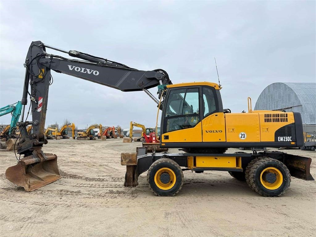 Volvo EW 230 C, 25 ton - Mobiele graafmachine: afbeelding 2 Volvo EW 230 C, 25 ton - Mobiele graafmachine: afbeelding 2