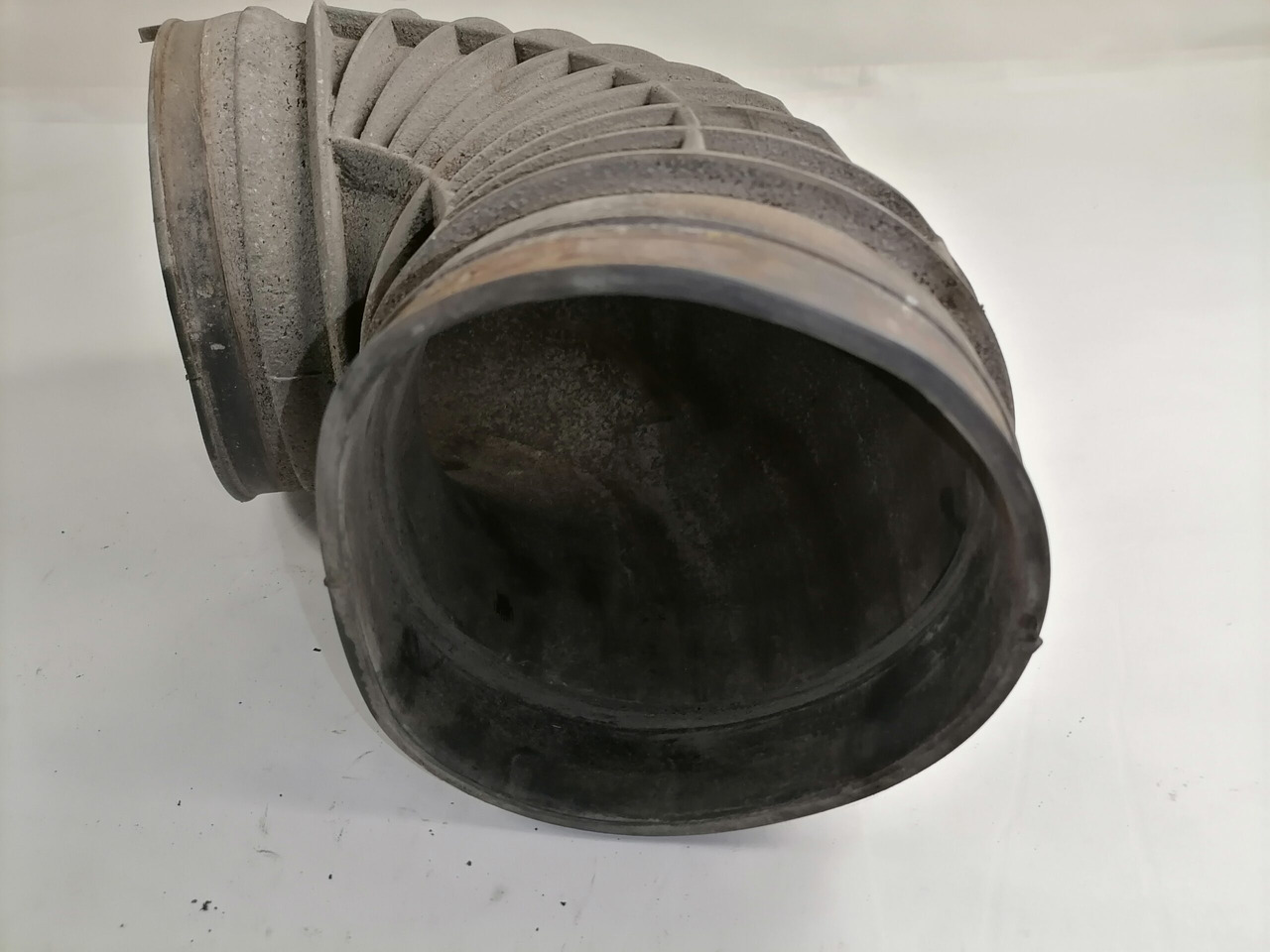 DAF Air intake 1667680 - Luchtinlaatsysteem voor Vrachtwagen: afbeelding 2 DAF Air intake 1667680 - Luchtinlaatsysteem voor Vrachtwagen: afbeelding 2