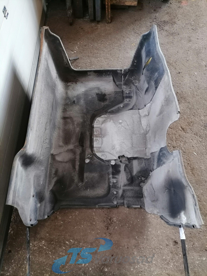 DAF Noise reduction mat under the cab 1683832 - Universeel onderdeel voor Vrachtwagen: afbeelding 4 DAF Noise reduction mat under the cab 1683832 - Universeel onderdeel voor Vrachtwagen: afbeelding 4