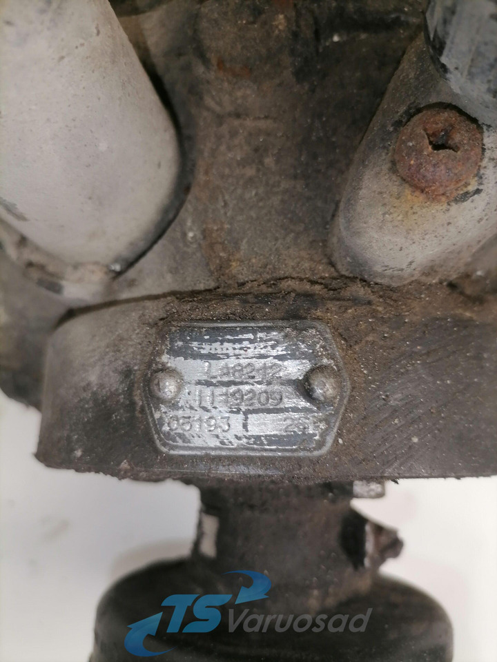 MAN Air dryer LA8212 - Remventiel voor Vrachtwagen: afbeelding 4 MAN Air dryer LA8212 - Remventiel voor Vrachtwagen: afbeelding 4