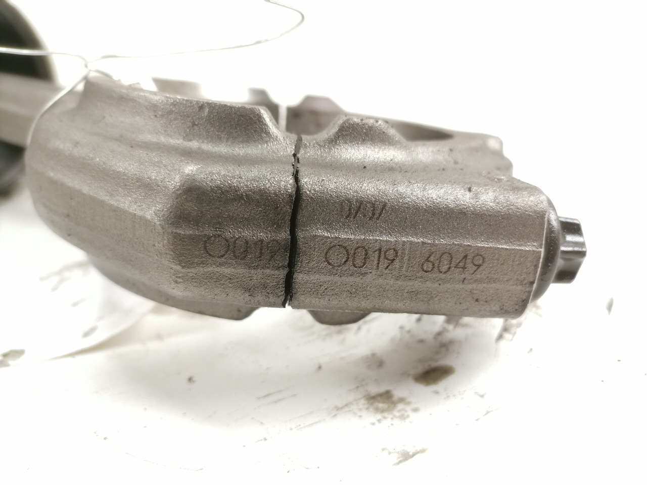 MAN Connecting rod + piston 51024006030 - Zuigers/ Ringen/ Glijlagers voor Vrachtwagen: afbeelding 5 MAN Connecting rod + piston 51024006030 - Zuigers/ Ringen/ Glijlagers voor Vrachtwagen: afbeelding 5