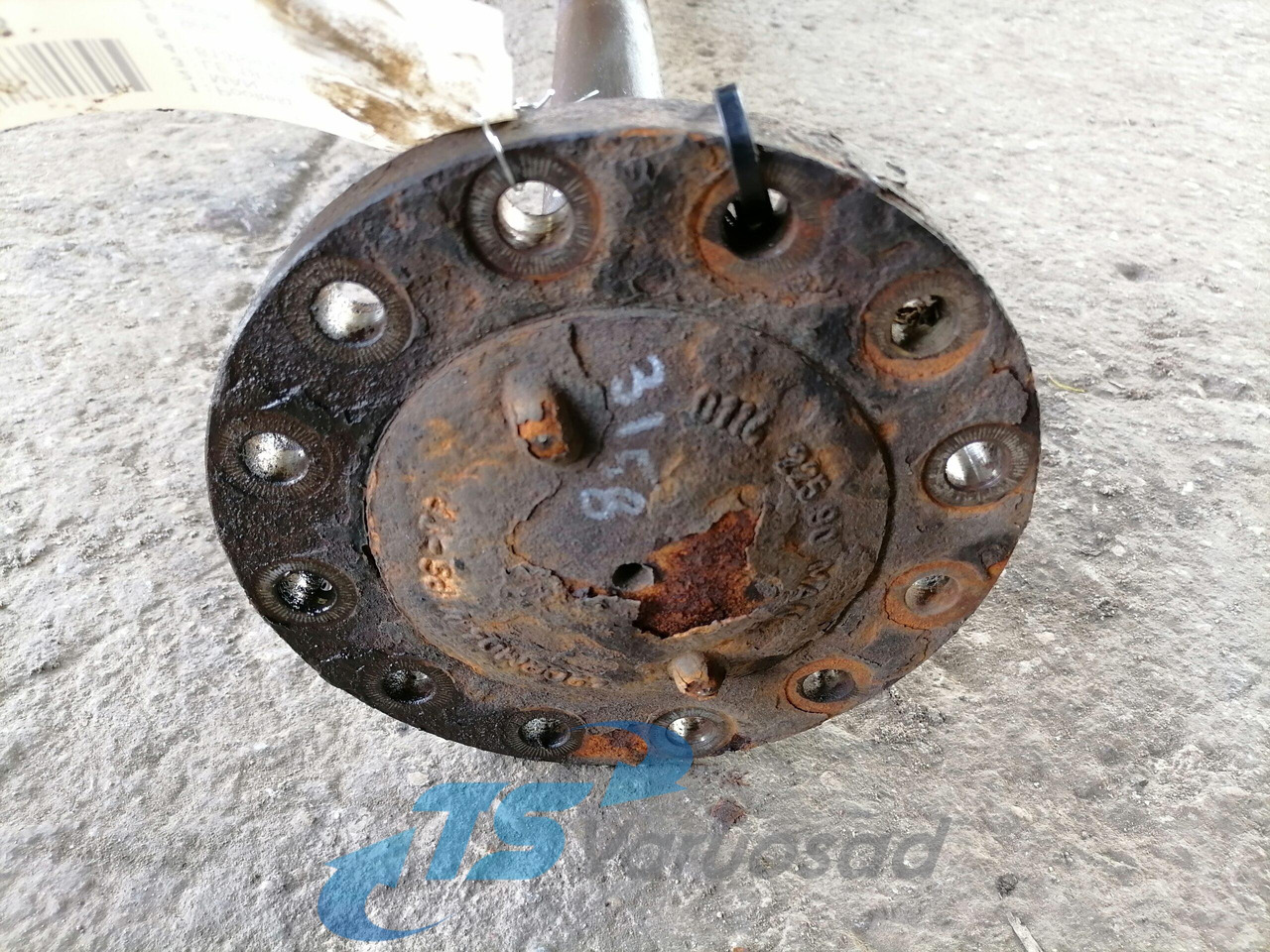 MAN Drive shaft 81355020136 - Aandrijfas voor Vrachtwagen: afbeelding 3 MAN Drive shaft 81355020136 - Aandrijfas voor Vrachtwagen: afbeelding 3