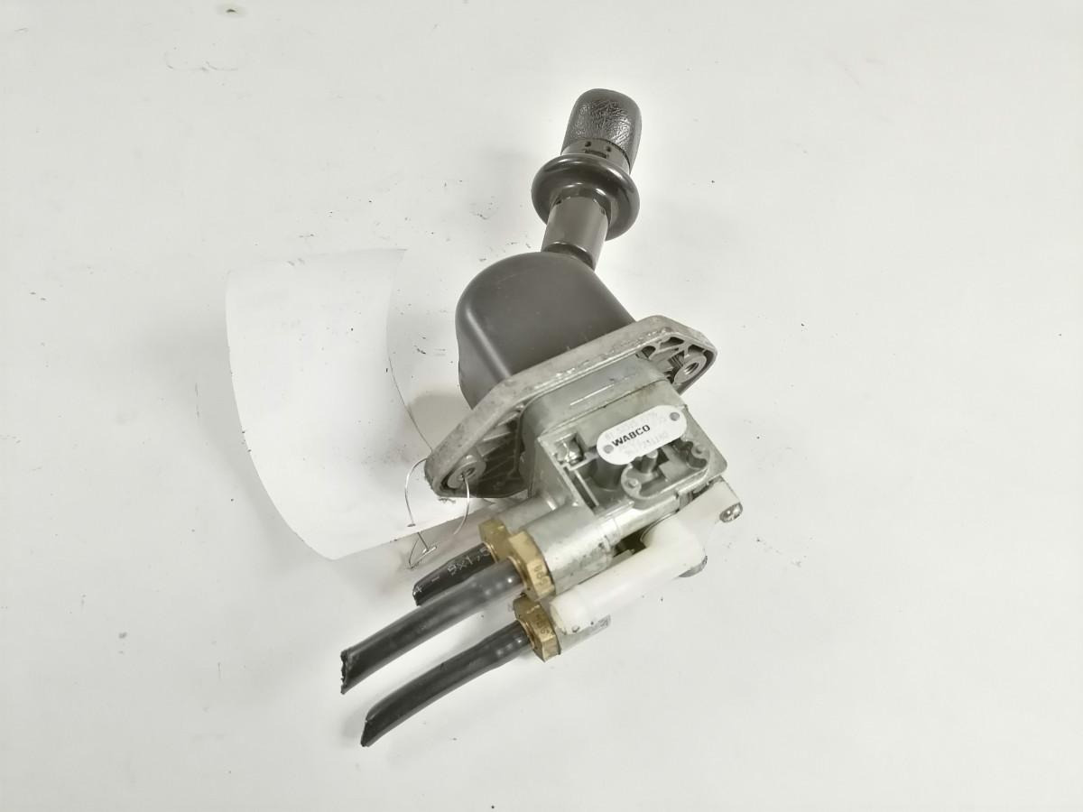 MAN Handbrake control lever 81523156156 - Universeel onderdeel voor Vrachtwagen: afbeelding 2 MAN Handbrake control lever 81523156156 - Universeel onderdeel voor Vrachtwagen: afbeelding 2