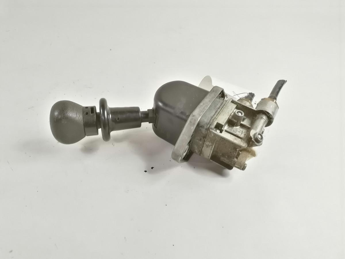 MAN Handbrake control lever 81523156156 - Universeel onderdeel voor Vrachtwagen: afbeelding 3 MAN Handbrake control lever 81523156156 - Universeel onderdeel voor Vrachtwagen: afbeelding 3