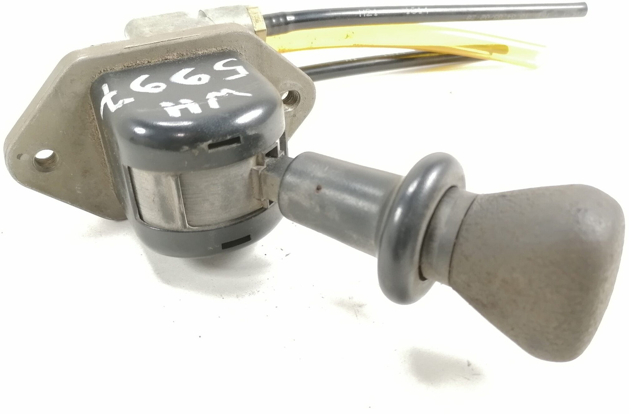MAN Handbrake control lever 81523156185 - Universeel onderdeel voor Vrachtwagen: afbeelding 3 MAN Handbrake control lever 81523156185 - Universeel onderdeel voor Vrachtwagen: afbeelding 3