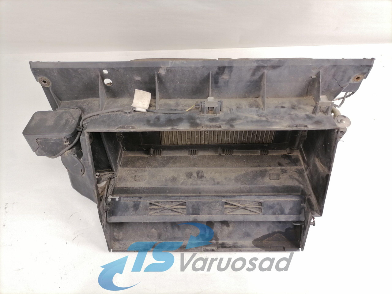 MAN Heating unit 81619020091 - Universeel onderdeel voor Vrachtwagen: afbeelding 3 MAN Heating unit 81619020091 - Universeel onderdeel voor Vrachtwagen: afbeelding 3