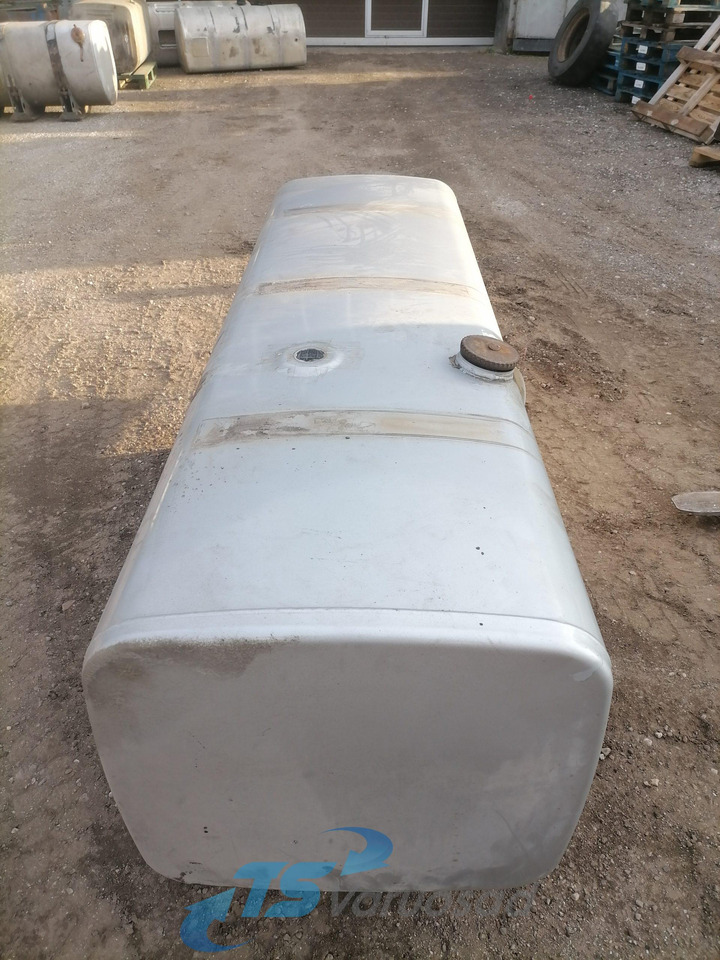 MAN Kütusepaak 800L 81122015598 - Brandstoftank voor Vrachtwagen: afbeelding 4 MAN Kütusepaak 800L 81122015598 - Brandstoftank voor Vrachtwagen: afbeelding 4
