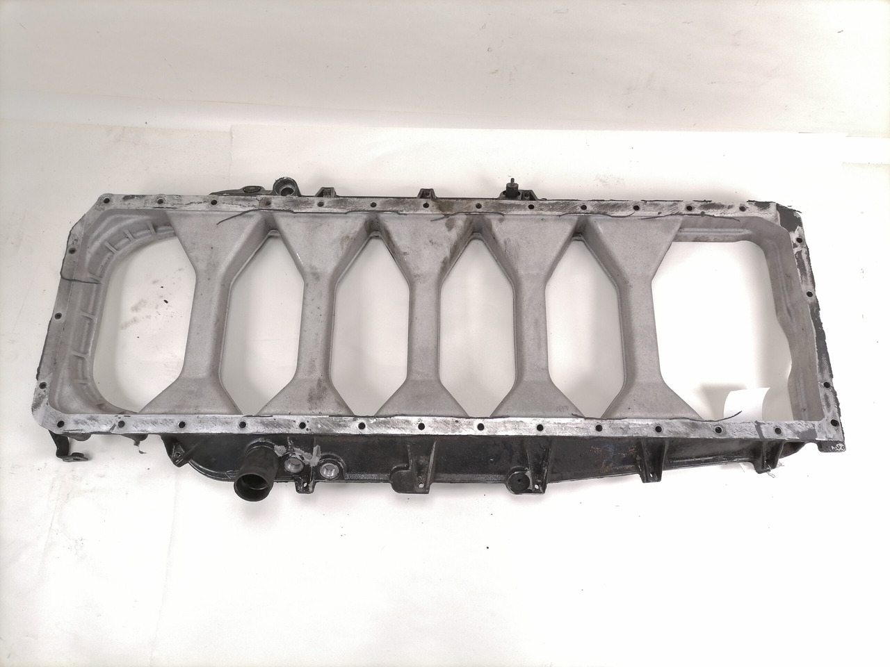 MAN Ladder frame 51011083036 - Carterpan voor Vrachtwagen: afbeelding 2 MAN Ladder frame 51011083036 - Carterpan voor Vrachtwagen: afbeelding 2