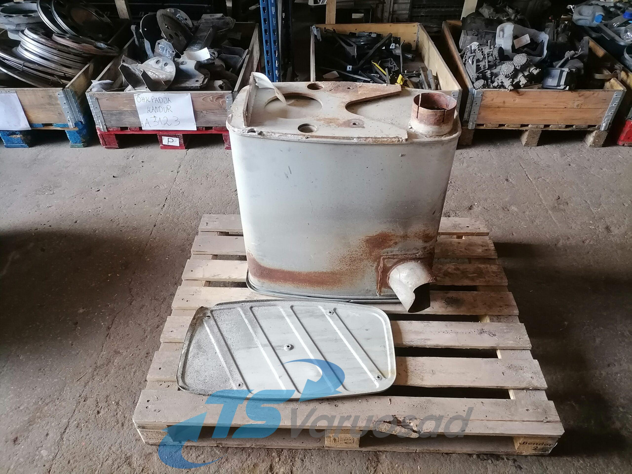 MAN Muffler 81151010346 - Geluiddemper voor Vrachtwagen: afbeelding 1 MAN Muffler 81151010346 - Geluiddemper voor Vrachtwagen: afbeelding 1