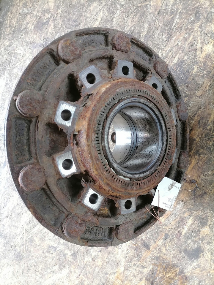 MAN Rear axel hub 81357010155 - Universeel onderdeel voor Vrachtwagen: afbeelding 4 MAN Rear axel hub 81357010155 - Universeel onderdeel voor Vrachtwagen: afbeelding 4