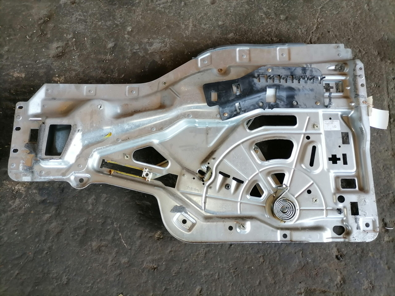 MAN Side window lifting mechanism 81626456034 - Raam en onderdelen voor Vrachtwagen: afbeelding 3 MAN Side window lifting mechanism 81626456034 - Raam en onderdelen voor Vrachtwagen: afbeelding 3