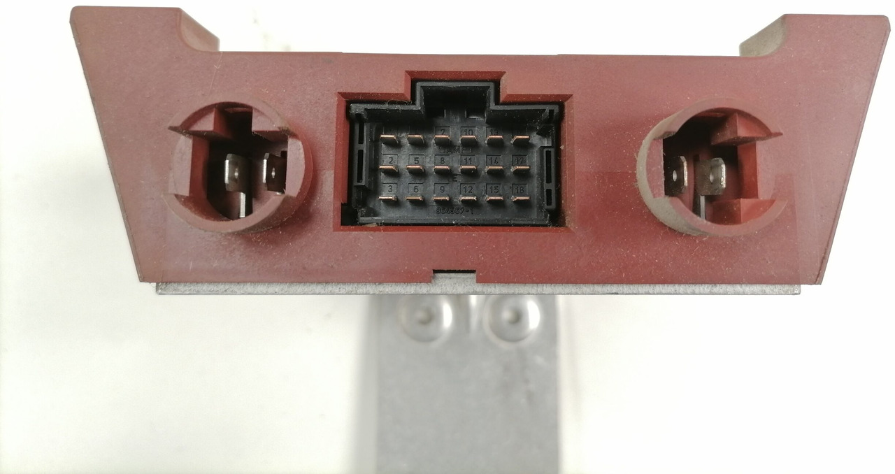 MAN Voltage converter 81259070309 - Elektrisch systeem voor Vrachtwagen: afbeelding 2 MAN Voltage converter 81259070309 - Elektrisch systeem voor Vrachtwagen: afbeelding 2