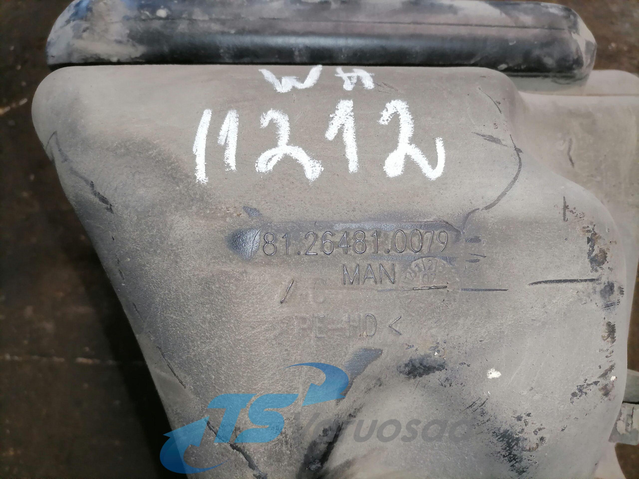 MAN Windscreen washer fluid tank 81264810079 - Ruitenwisser voor Vrachtwagen: afbeelding 2 MAN Windscreen washer fluid tank 81264810079 - Ruitenwisser voor Vrachtwagen: afbeelding 2