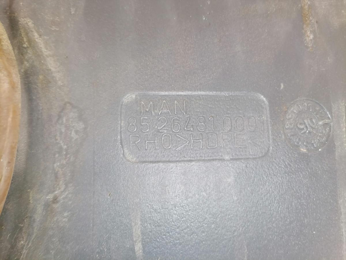 MAN Windscreen washer fluid tank 85264810001 - Ruitenwisser voor Vrachtwagen: afbeelding 5 MAN Windscreen washer fluid tank 85264810001 - Ruitenwisser voor Vrachtwagen: afbeelding 5