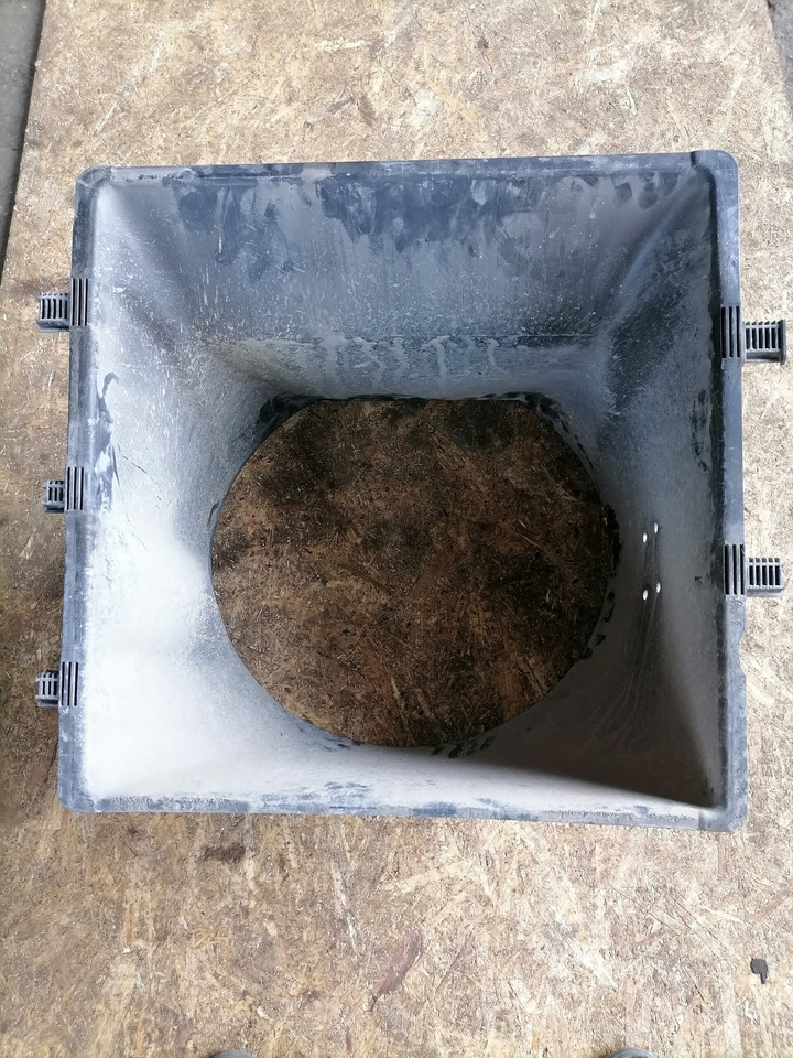 MB Fan shroud 9705050055 - Radiateur voor Vrachtwagen: afbeelding 3 MB Fan shroud 9705050055 - Radiateur voor Vrachtwagen: afbeelding 3