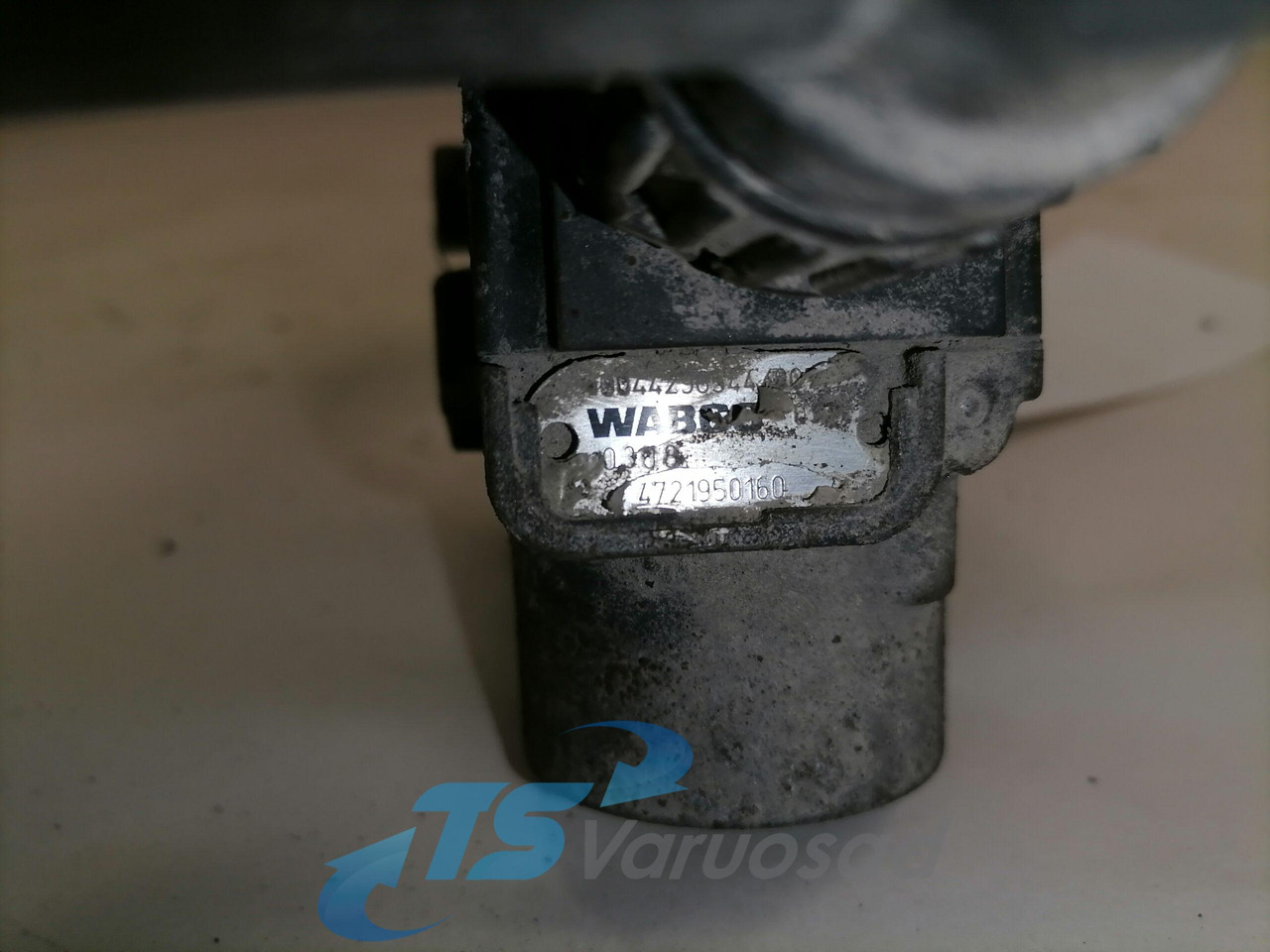 Mercedes-Benz ABS brake valve 0044296544 - Remventiel voor Vrachtwagen: afbeelding 3 Mercedes-Benz ABS brake valve 0044296544 - Remventiel voor Vrachtwagen: afbeelding 3