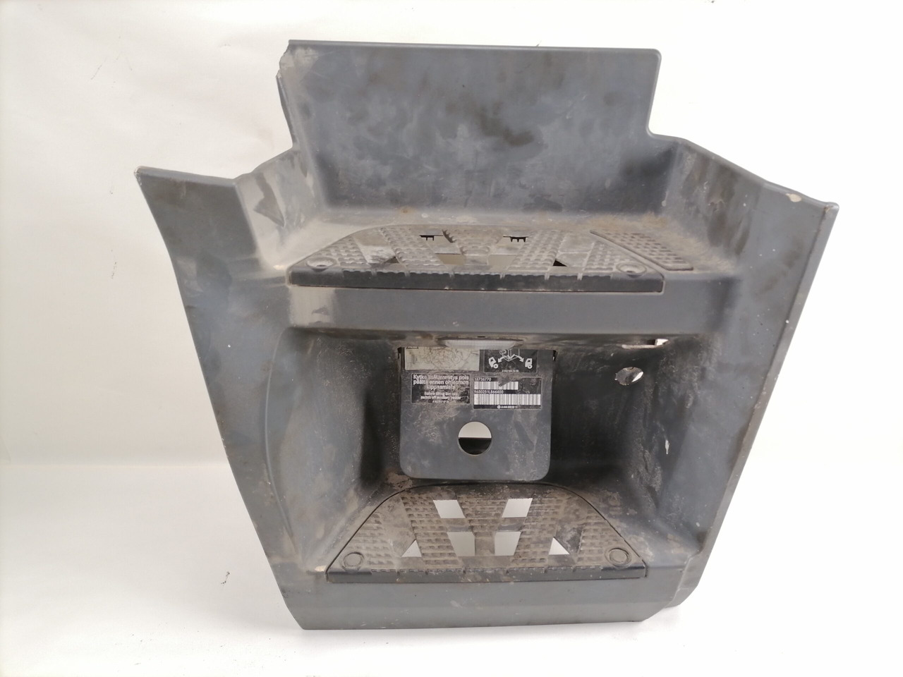 Mercedes-Benz Boarding step unit A9606662103 - Treeplank voor Vrachtwagen: afbeelding 2 Mercedes-Benz Boarding step unit A9606662103 - Treeplank voor Vrachtwagen: afbeelding 2