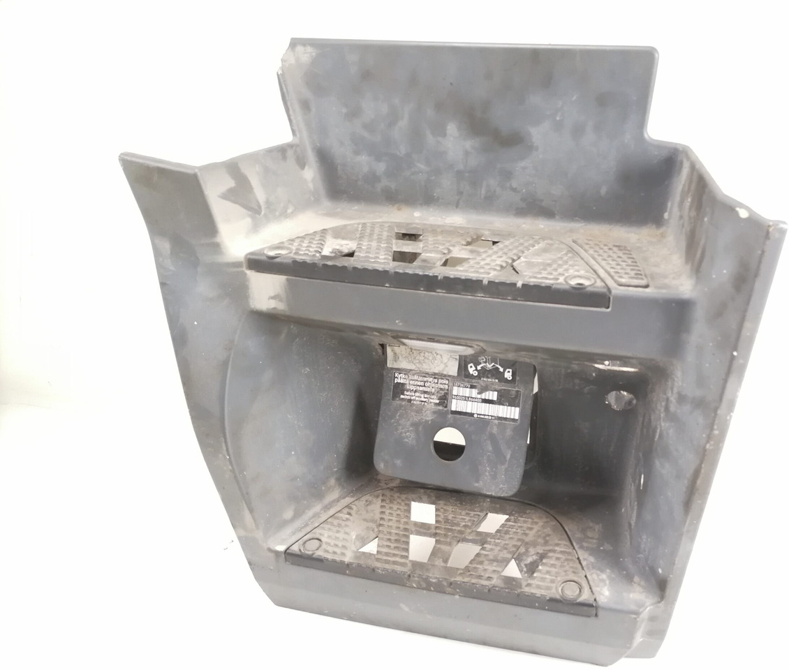 Mercedes-Benz Boarding step unit A9606662103 - Treeplank voor Vrachtwagen: afbeelding 1 Mercedes-Benz Boarding step unit A9606662103 - Treeplank voor Vrachtwagen: afbeelding 1