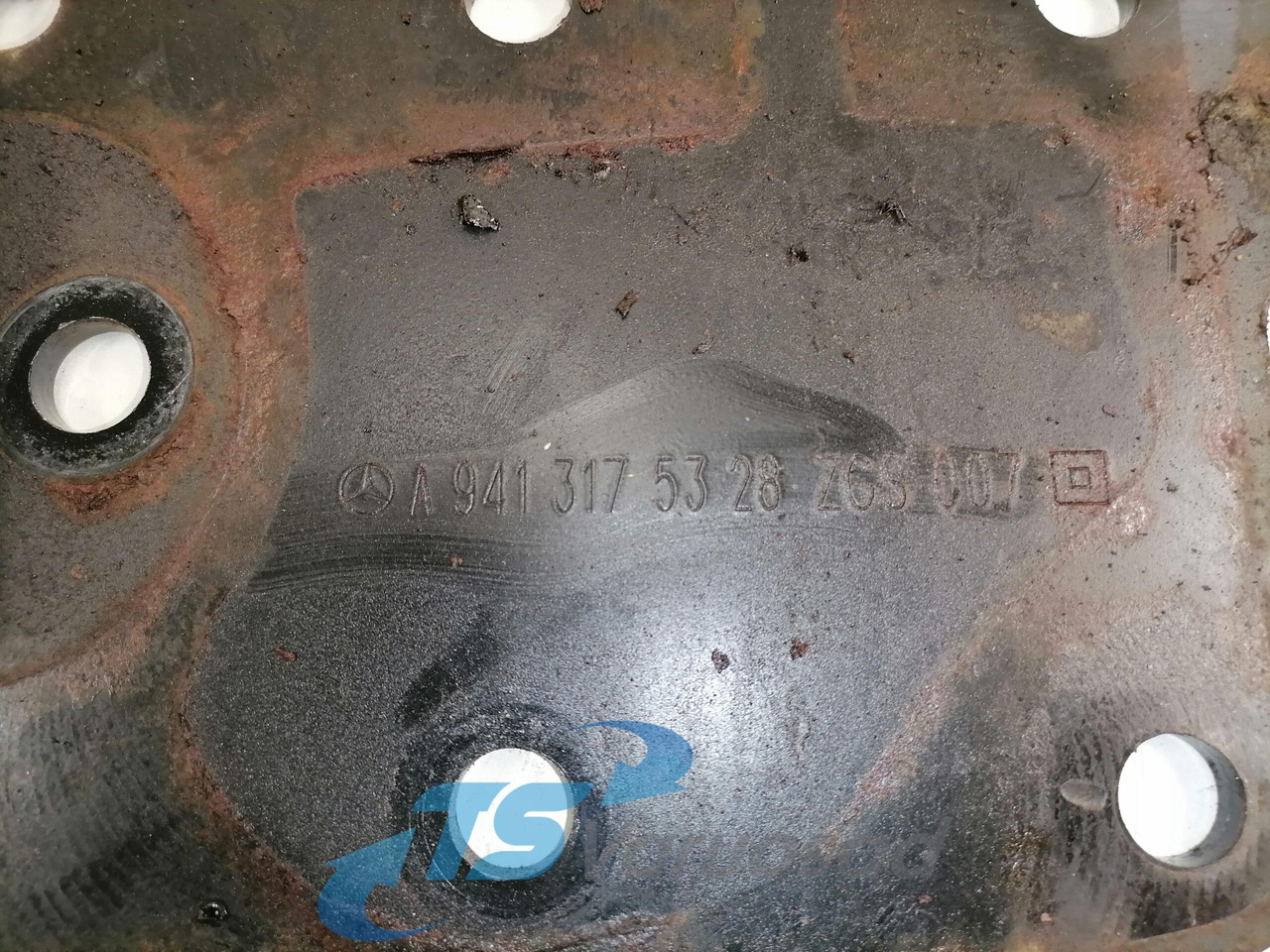 Mercedes-Benz Bracket A9413175328 - Frame/ Chassis voor Vrachtwagen: afbeelding 2 Mercedes-Benz Bracket A9413175328 - Frame/ Chassis voor Vrachtwagen: afbeelding 2