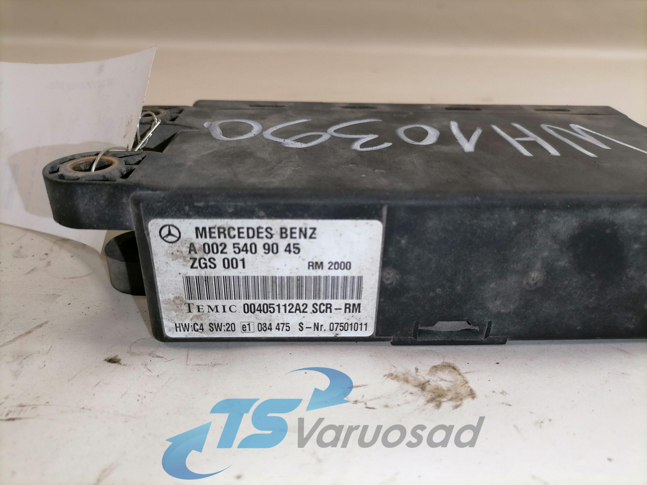 Mercedes-Benz Ecu ADBlue A0025409045 - Universeel onderdeel voor Vrachtwagen: afbeelding 2 Mercedes-Benz Ecu ADBlue A0025409045 - Universeel onderdeel voor Vrachtwagen: afbeelding 2