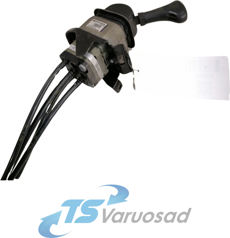 Mercedes-Benz Handbrake control lever A0004200284 - Universeel onderdeel voor Vrachtwagen: afbeelding 1 Mercedes-Benz Handbrake control lever A0004200284 - Universeel onderdeel voor Vrachtwagen: afbeelding 1