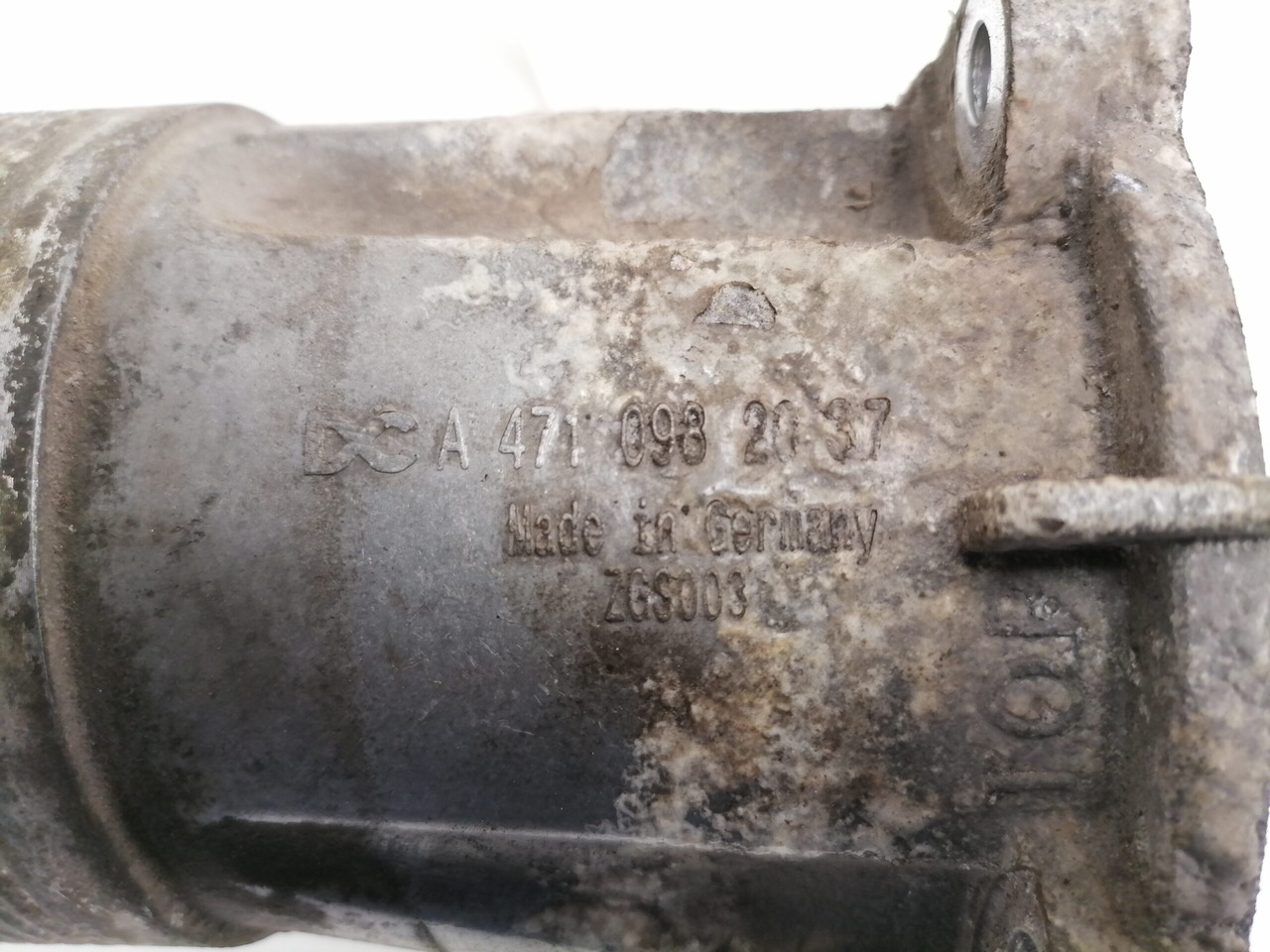Mercedes-Benz Intake manifold A4710982037 - Inlaatspruitstuk voor Vrachtwagen: afbeelding 2 Mercedes-Benz Intake manifold A4710982037 - Inlaatspruitstuk voor Vrachtwagen: afbeelding 2