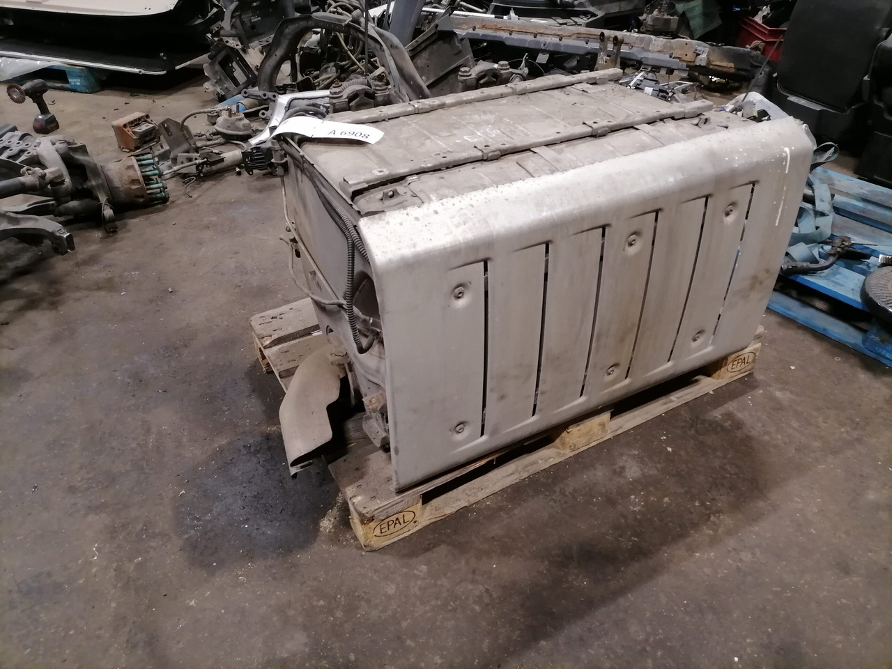 Mercedes-Benz Muffler A0064908512 - Geluiddemper voor Vrachtwagen: afbeelding 1 Mercedes-Benz Muffler A0064908512 - Geluiddemper voor Vrachtwagen: afbeelding 1