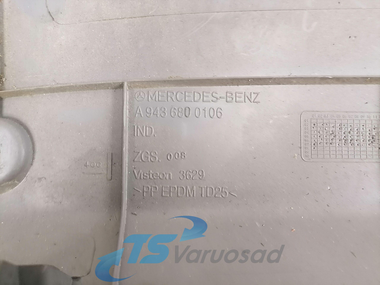 Mercedes-Benz Salongi plastik A9436800106 - Universeel onderdeel voor Vrachtwagen: afbeelding 3 Mercedes-Benz Salongi plastik A9436800106 - Universeel onderdeel voor Vrachtwagen: afbeelding 3