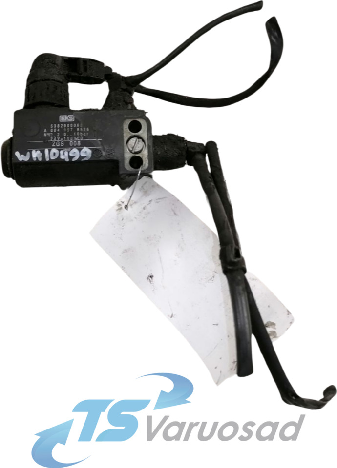 Mercedes-Benz Solenoid valve A0049978536 - Remventiel voor Vrachtwagen: afbeelding 1 Mercedes-Benz Solenoid valve A0049978536 - Remventiel voor Vrachtwagen: afbeelding 1