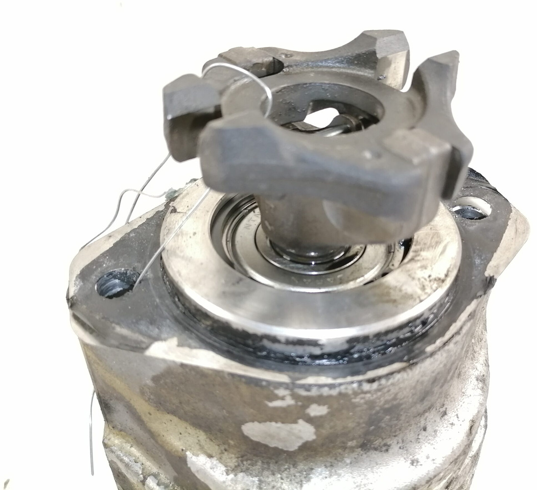 Mercedes-Benz Steering hydraulic pump A9604600280 - Stuurpomp voor Vrachtwagen: afbeelding 2 Mercedes-Benz Steering hydraulic pump A9604600280 - Stuurpomp voor Vrachtwagen: afbeelding 2
