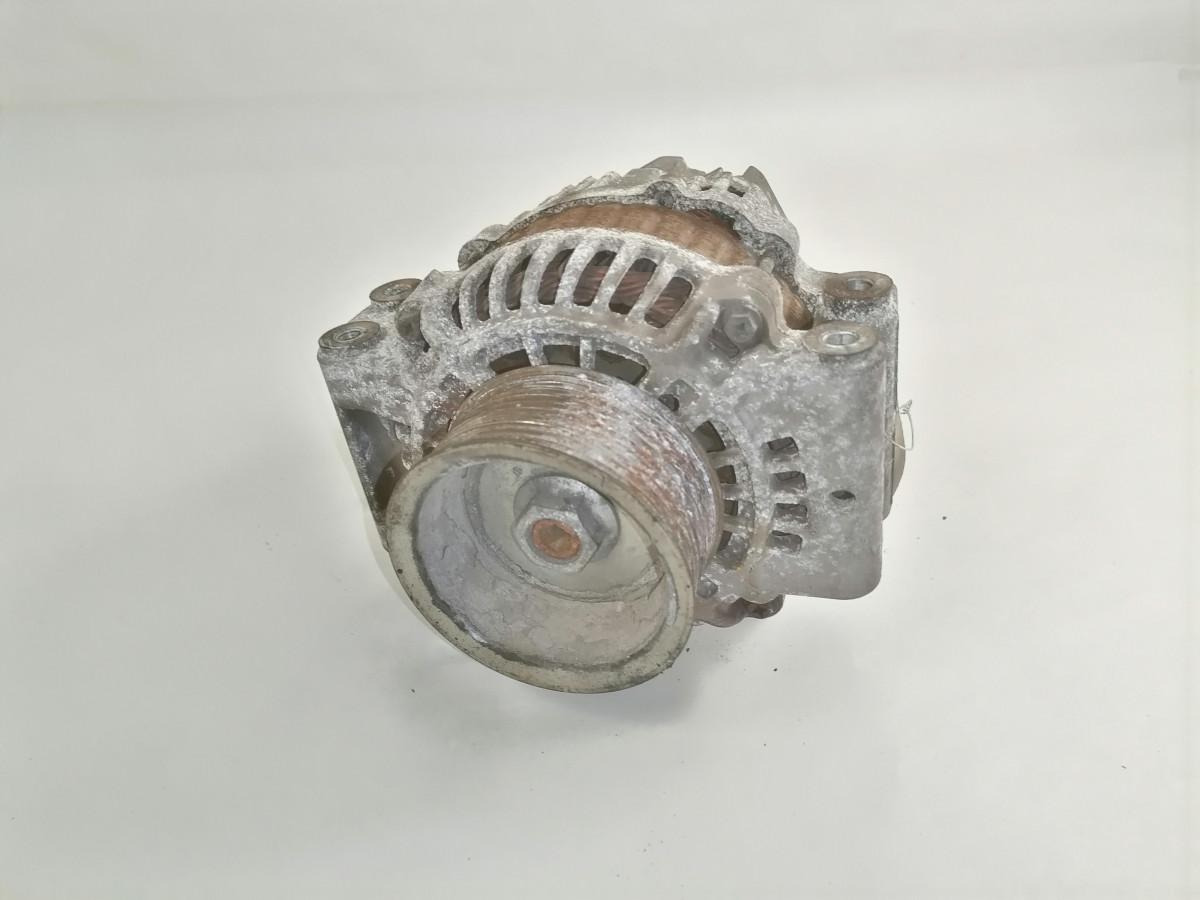 Scania Alternator 2395908 - Dynamo voor Vrachtwagen: afbeelding 2 Scania Alternator 2395908 - Dynamo voor Vrachtwagen: afbeelding 2