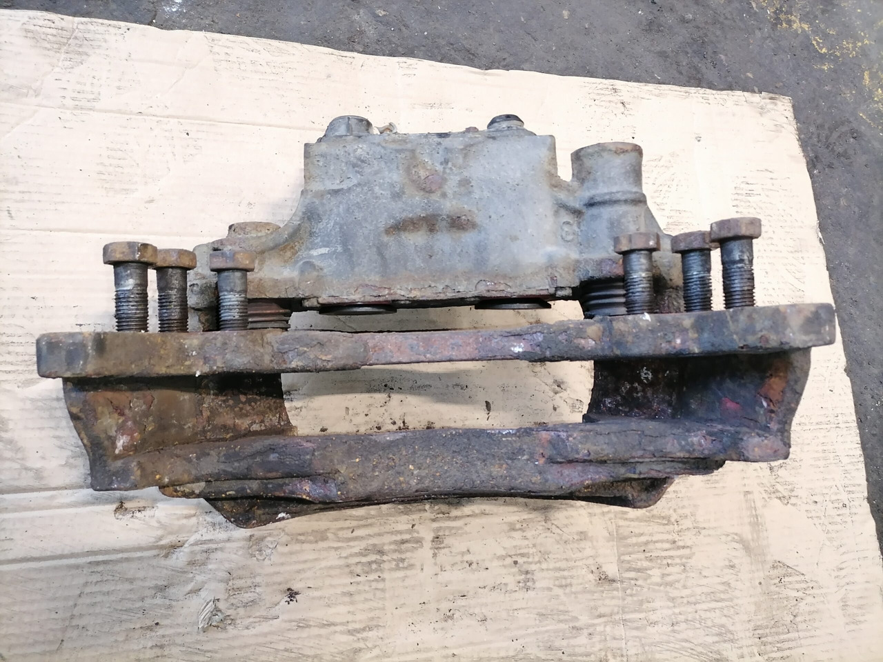 Scania Brake caliper 1744250 - Remdelen voor Vrachtwagen: afbeelding 5 Scania Brake caliper 1744250 - Remdelen voor Vrachtwagen: afbeelding 5
