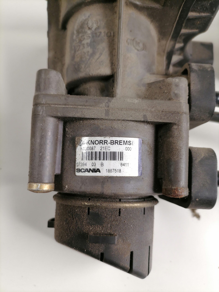 Scania Brake pressure control 1867518 - Remventiel voor Vrachtwagen: afbeelding 2 Scania Brake pressure control 1867518 - Remventiel voor Vrachtwagen: afbeelding 2