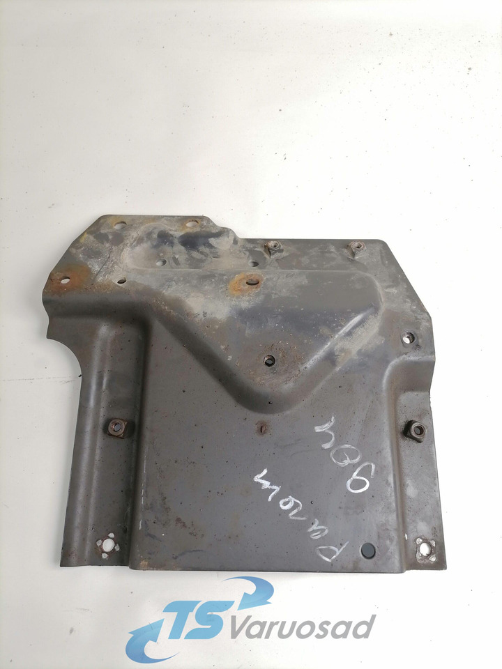 Scania Bumper bracket 1431585 - Bumper voor Vrachtwagen: afbeelding 1 Scania Bumper bracket 1431585 - Bumper voor Vrachtwagen: afbeelding 1