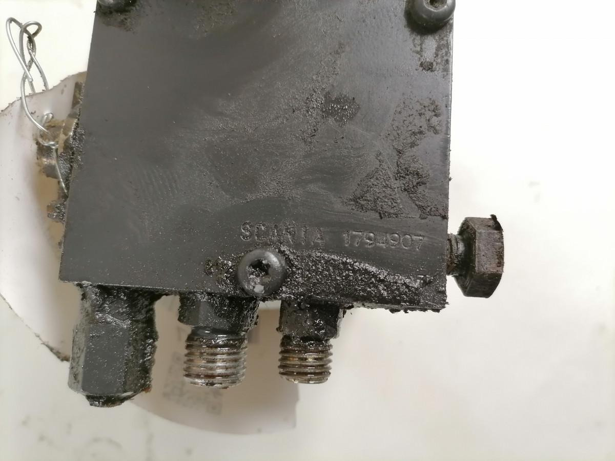 Scania Cab tilting pump 1794907 - Cabinevering voor Vrachtwagen: afbeelding 5 Scania Cab tilting pump 1794907 - Cabinevering voor Vrachtwagen: afbeelding 5