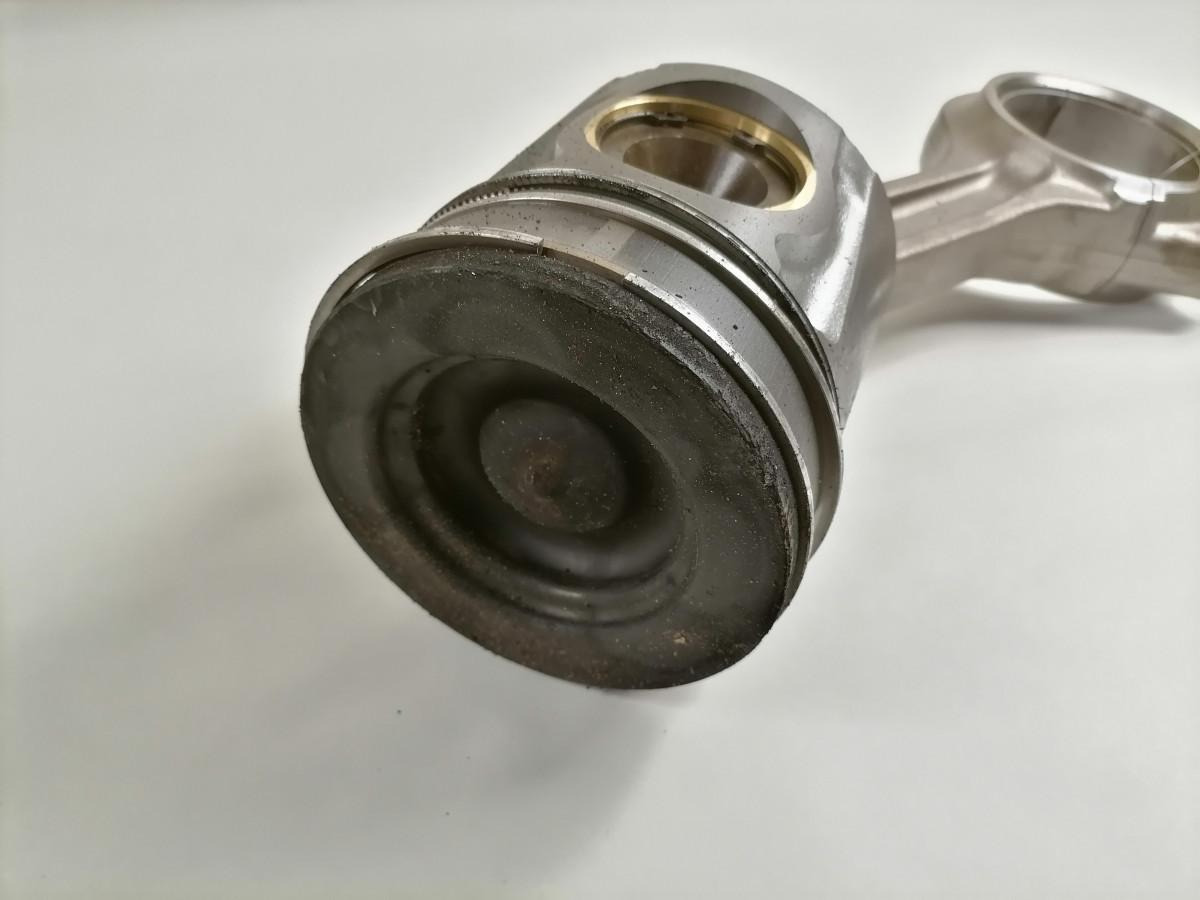 Scania Connecting rod + piston 1893313 - Zuigers/ Ringen/ Glijlagers voor Vrachtwagen: afbeelding 4 Scania Connecting rod + piston 1893313 - Zuigers/ Ringen/ Glijlagers voor Vrachtwagen: afbeelding 4
