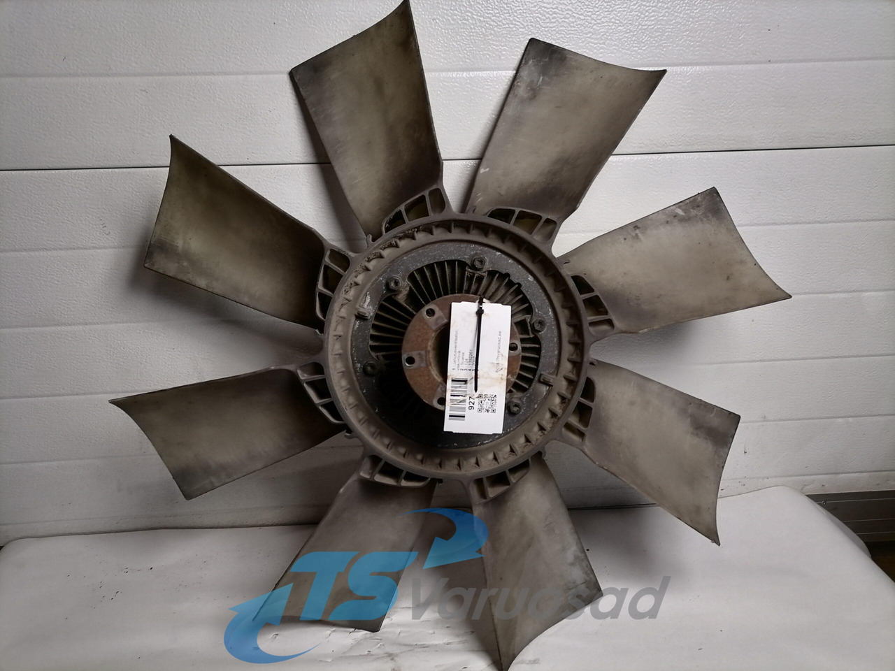 Scania Cooling fan 1392261 - Ventilator voor Vrachtwagen: afbeelding 2 Scania Cooling fan 1392261 - Ventilator voor Vrachtwagen: afbeelding 2