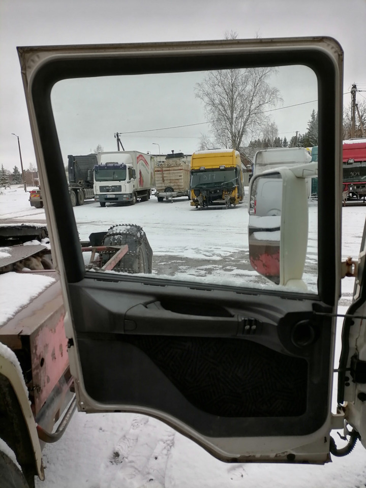 Scania Door 1476532 - Deur en onderdelen voor Vrachtwagen: afbeelding 2 Scania Door 1476532 - Deur en onderdelen voor Vrachtwagen: afbeelding 2
